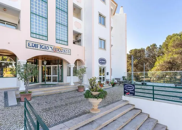 Comfortable Studio + Pool Few Steps From Beach