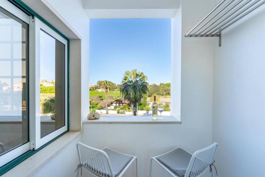 Comfortable + Pool Few Steps From Alvor