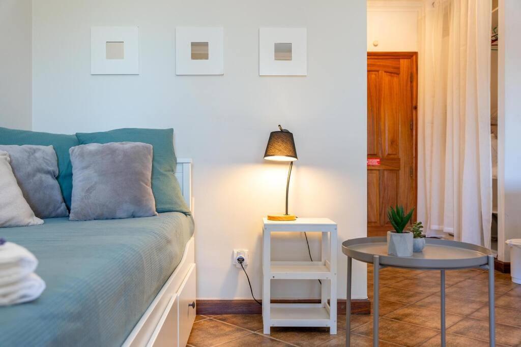 Comfortable + Pool Few Steps From Apartment